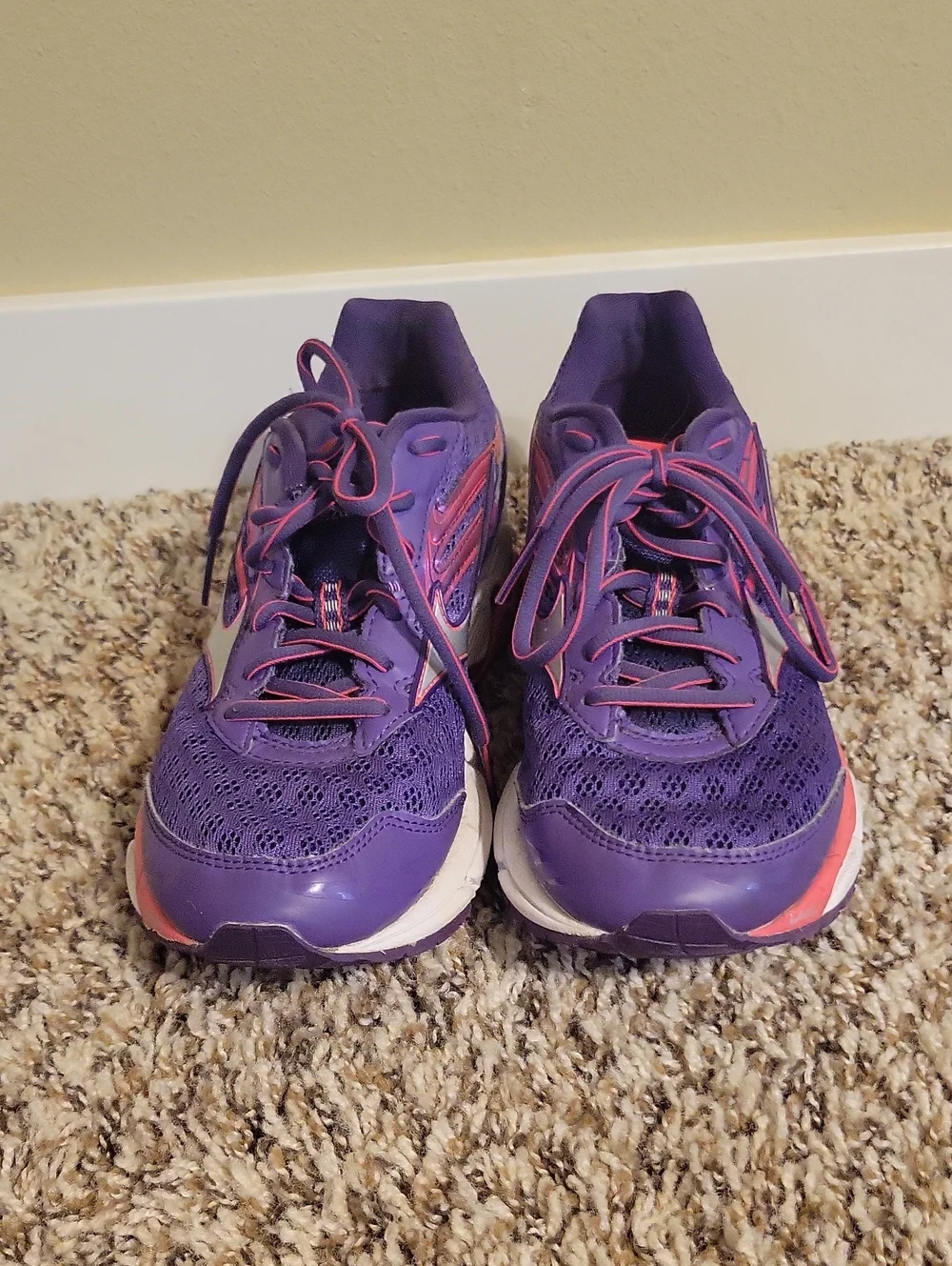 Mizuno Women's Purple with Pink Accent Running Sneakers